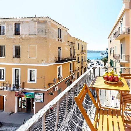 Splendido Appartamento In Pieno Centro Dell'Isola La Maddalena  Eksteriør billede