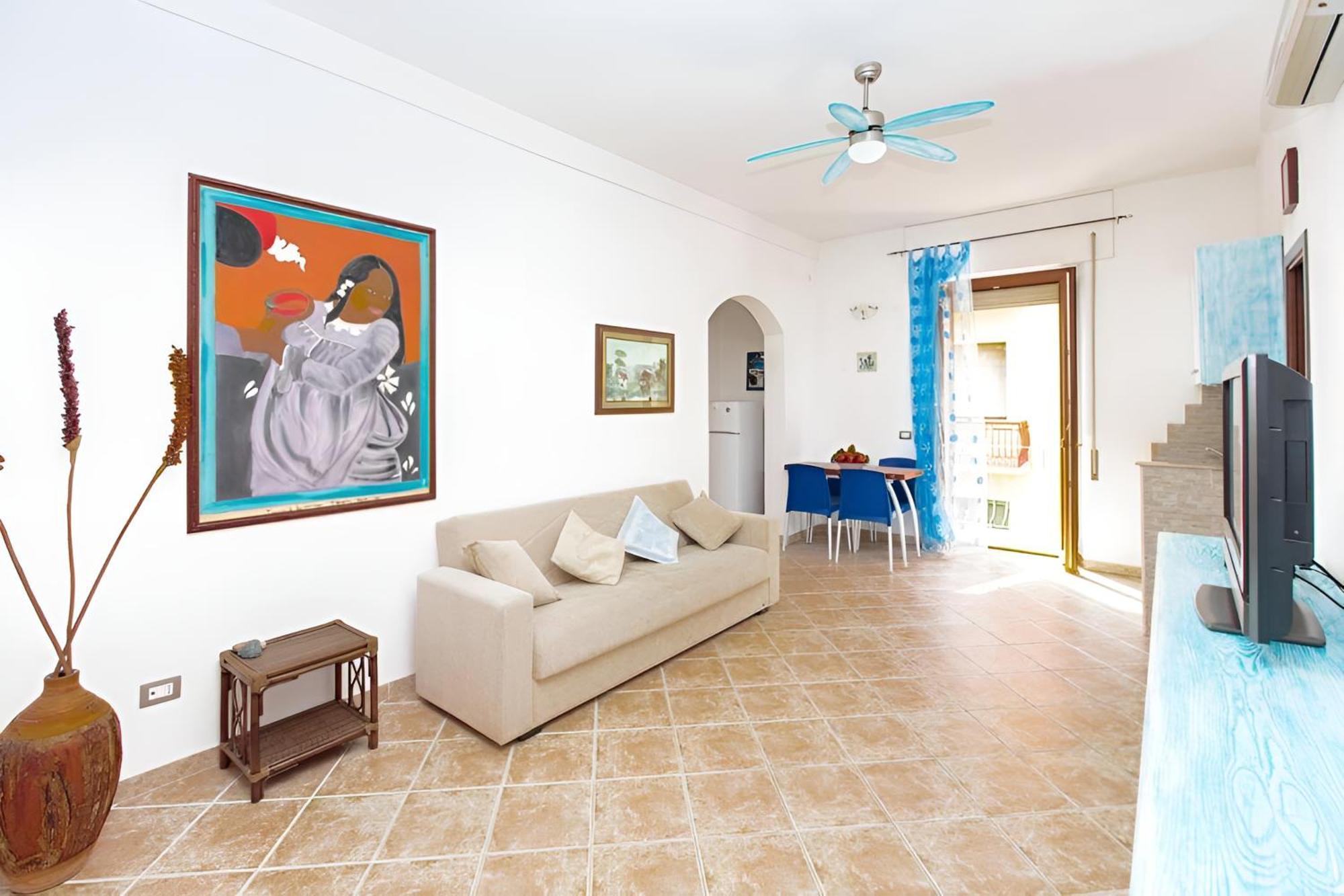 Splendido Appartamento In Pieno Centro Dell'Isola La Maddalena  Eksteriør billede